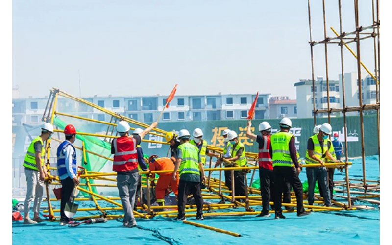 山東天華河康新區(qū)項(xiàng)目舉辦2022年度東營市建筑施工生產(chǎn)安全事故應(yīng)急預(yù)案演練